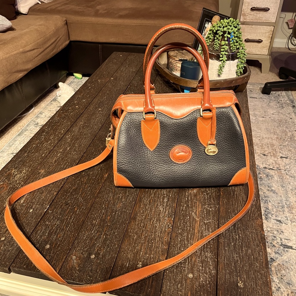 Gently used vintage Dooney and Bourke purse - navy and tan